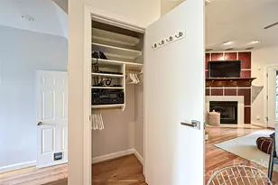 333 W 7th St, Charlotte, NC 28202 - Photo 17