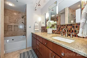 333 W 7th St, Charlotte, NC 28202 - Photo 29