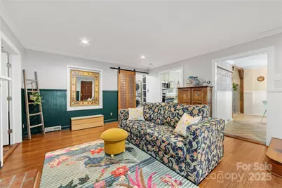 2034 Lanier Avenue, Charlotte, NC 28205 - Photo 9