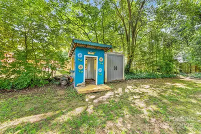 2034 Lanier Avenue, Charlotte, NC 28205 - Photo 37