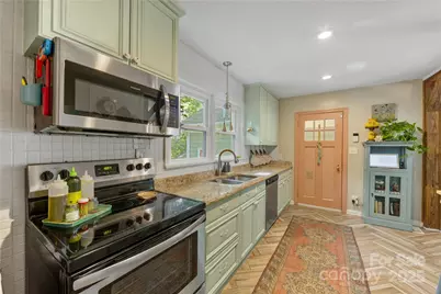 2034 Lanier Avenue, Charlotte, NC 28205 - Photo 5