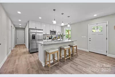 458 Summer Road, Hendersonville, NC 28792 - Photo 7