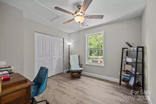 458 Summer Rd, Hendersonville, NC 28792 - Photo 23