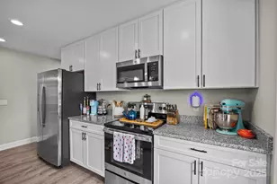 458 Summer Rd, Hendersonville, NC 28792 - Photo 9