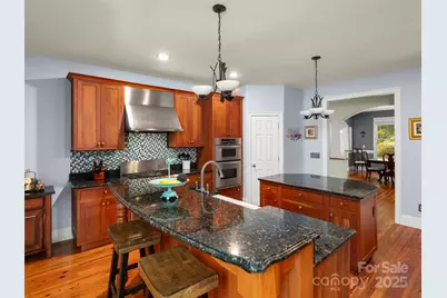 303 S Braeside Court, Asheville, NC 28803 - Photo 13