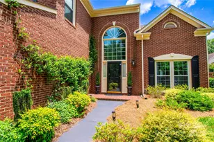 10418 Pullengreen Dr, Charlotte, NC 28277 - Photo 3