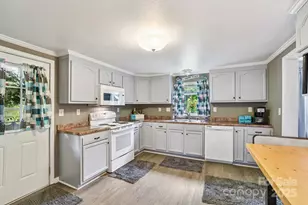 19 Lockman Rd, Maggie Valley, NC 28751 - Photo 13