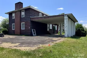 130 N 1st St, Franklin, NC 28734 - Photo 21