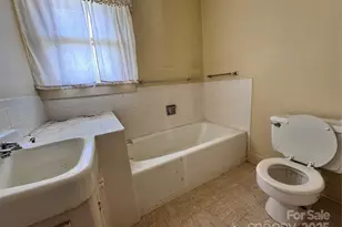 130 N 1st St, Franklin, NC 28734 - Photo 45