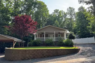 110 Indian Harbor Cir, Mount Gilead, NC 27306 - Photo 1