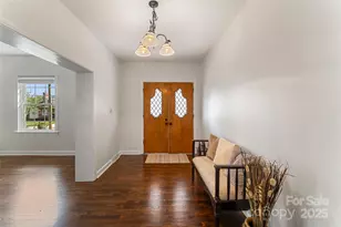 302 White St, Morganton, NC 28655 - Photo 3