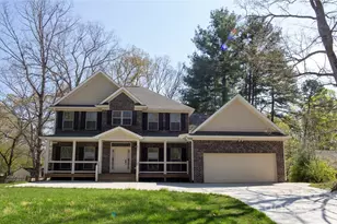 286 Foxcroft Dr, Asheville, NC 28806 - Photo 1