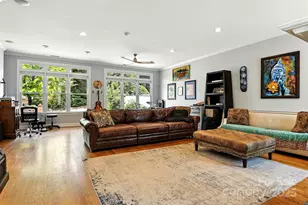 1009 13th Ave Pl NW, Hickory, NC 28601 - Photo 3