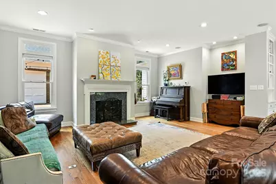 1009 13th Avenue Place NW, Hickory, NC 28601 - Photo 5