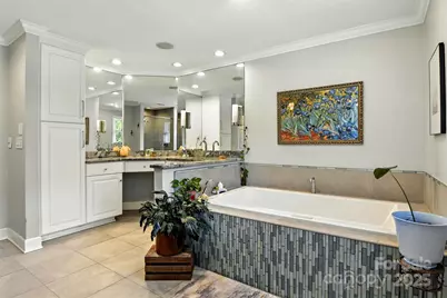 1009 13th Avenue Place NW, Hickory, NC 28601 - Photo 21