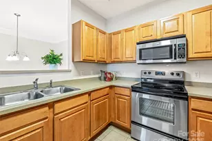 726 Appeldoorn Cir, Asheville, NC 28803 - Photo 13