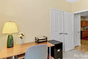 726 Appeldoorn Cir, Asheville, NC 28803 - Photo 19