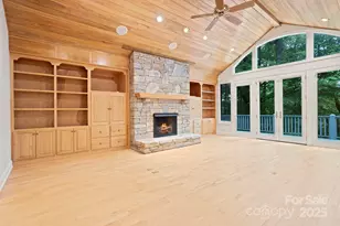 132 Berry Creek Dr, Flat Rock, NC 28731 - Photo 7