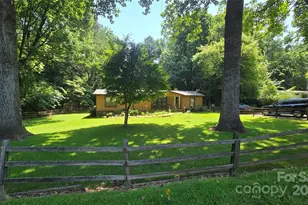 5832 Thompson Rd, Charlotte, NC 28216 - Photo 5