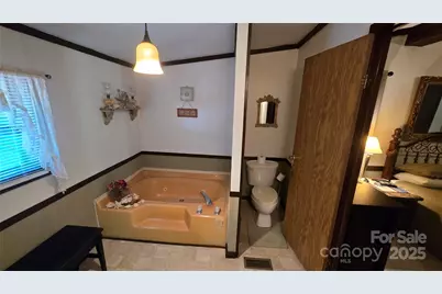 5832 Thompson Road, Charlotte, NC 28216 - Photo 15