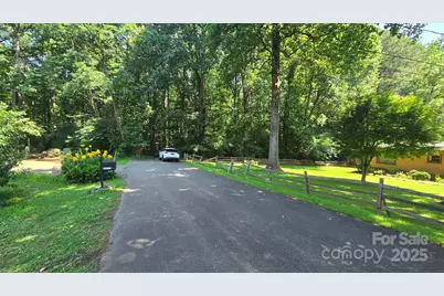 5832 Thompson Road, Charlotte, NC 28216 - Photo 23