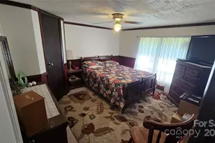 5832 Thompson Rd, Charlotte, NC 28216 - Photo 13