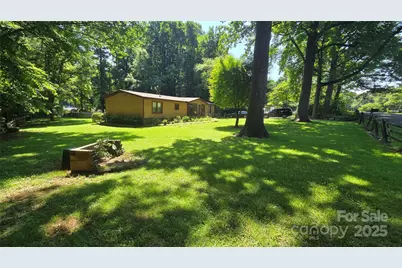 5832 Thompson Road, Charlotte, NC 28216 - Photo 3