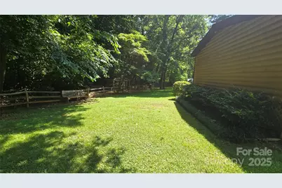 5832 Thompson Road, Charlotte, NC 28216 - Photo 25
