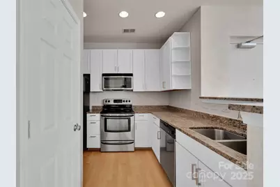 649 Raphael Place, Charlotte, NC 28205 - Photo 11