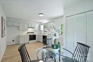 6115 Coltswood Ct, Charlotte, NC 28211 - Photo 11