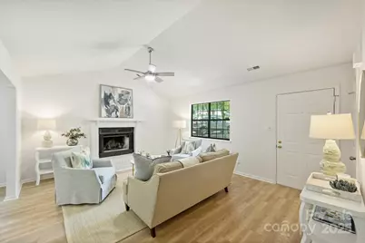 6115 Coltswood Court, Charlotte, NC 28211 - Photo 7