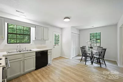 6115 Coltswood Court, Charlotte, NC 28211 - Photo 15