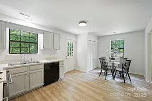 6115 Coltswood Ct, Charlotte, NC 28211 - Photo 15