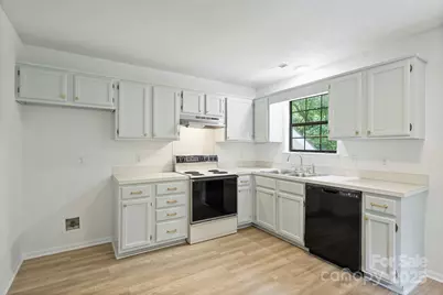 6115 Coltswood Court, Charlotte, NC 28211 - Photo 13