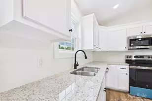 3016 Icard Rhodhiss Rd, Connelly Springs, NC 28612 - Photo 5