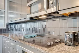 333 W Trade St, Charlotte, NC 28202 - Photo 13