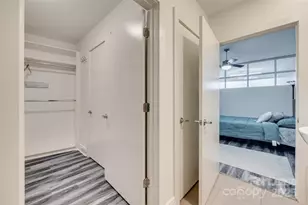 333 W Trade St, Charlotte, NC 28202 - Photo 25