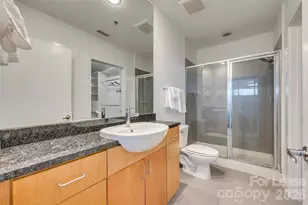 333 W Trade St, Charlotte, NC 28202 - Photo 25