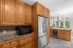 7164 Moss Point Dr, Charlotte, NC 28277 - Photo 11