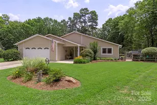 7164 Moss Point Dr, Charlotte, NC 28277 - Photo 3