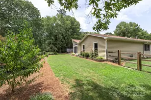 7164 Moss Point Dr, Charlotte, NC 28277 - Photo 45