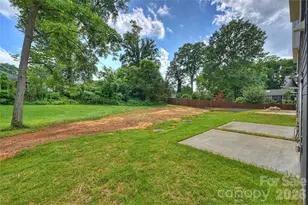 209 Coxe Ave, Charlotte, NC 28208 - Photo 17