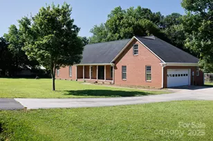 2765 Dogwood Cir, Rock Hill, SC 29732 - Photo 3