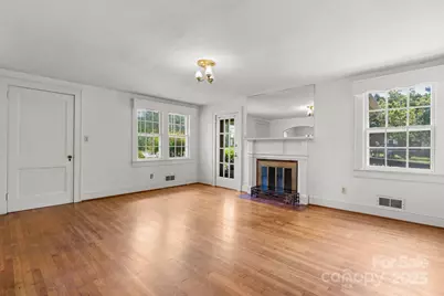 1520 21st Avenue NE, Hickory, NC 28601 - Photo 13