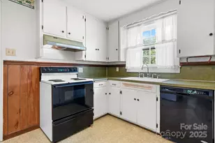 1520 21st Ave NE, Hickory, NC 28601 - Photo 17