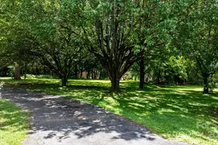 1520 21st Ave NE, Hickory, NC 28601 - Photo 9