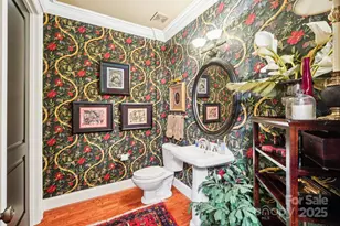 229 N Church St, Charlotte, NC 28202 - Photo 23