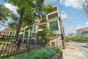 229 N Church St, Charlotte, NC 28202 - Photo 3