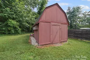 3471 Greentree Acres Rd, Valdese, NC 28690 - Photo 23