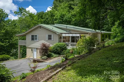 665 Will Robbins Lane, Newland, NC 28657 - Photo 3